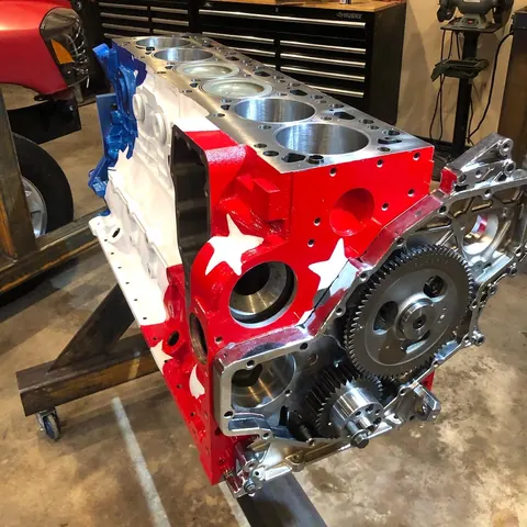 Texas-flag engine block